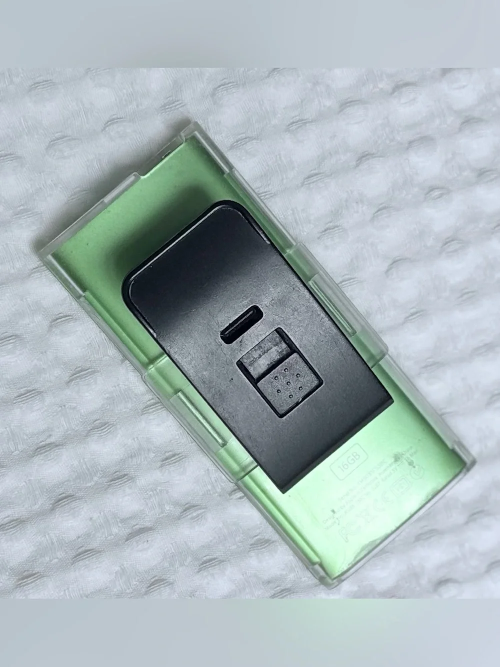 Apple iPod Nano with case + chargers